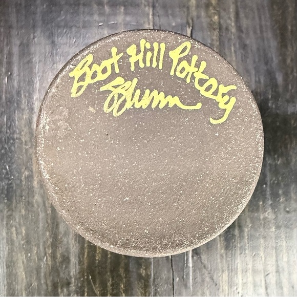 Boot Hill Pottery Black Bear Berries Deep Purple Vase Painted Stoneware 5.75” - Picture 8 of 11